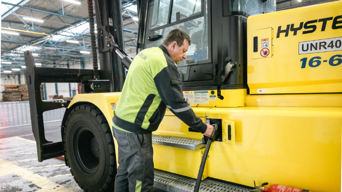 Geïntegreerde zware lithium-ion heftruck Hyster J10-18XD opladen