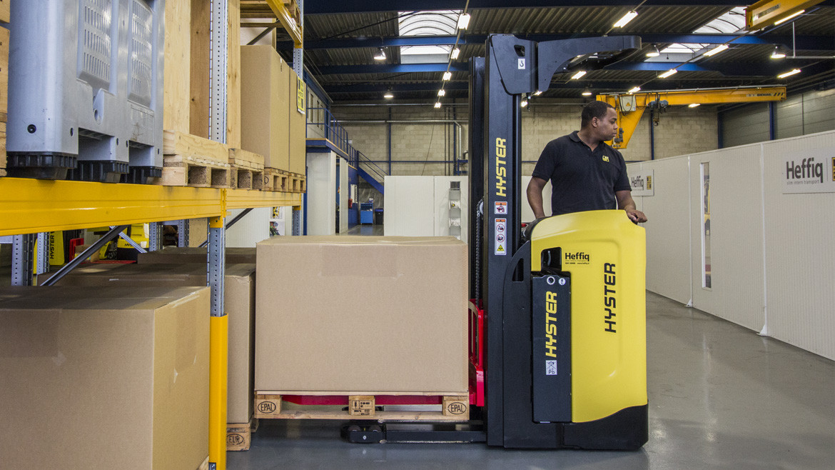 Meerij stapelaar Hyster RS1.6 Heffiq 5